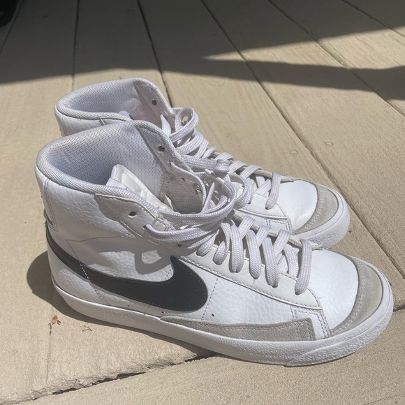 Nike high tops youth 5.5 - Picture 2 of 8